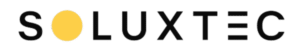Logo for Soluxttec med sort tekst og en gul cirkel som bogstavet O.